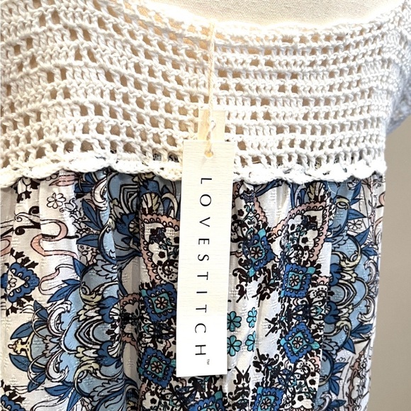 NET🩵🤍Lovestitch White Crochet Top with Blue Floral Design - Picture 12 of 12
